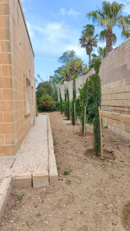 Stunning Villa With Pool, Table Tennis, Table Soccer And A Pool Table Naxxar Exteriér fotografie