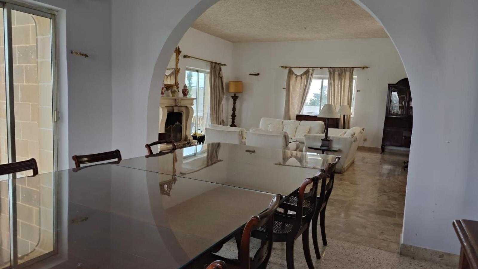 Stunning Villa With Pool, Table Tennis, Table Soccer And A Pool Table Naxxar Exteriér fotografie